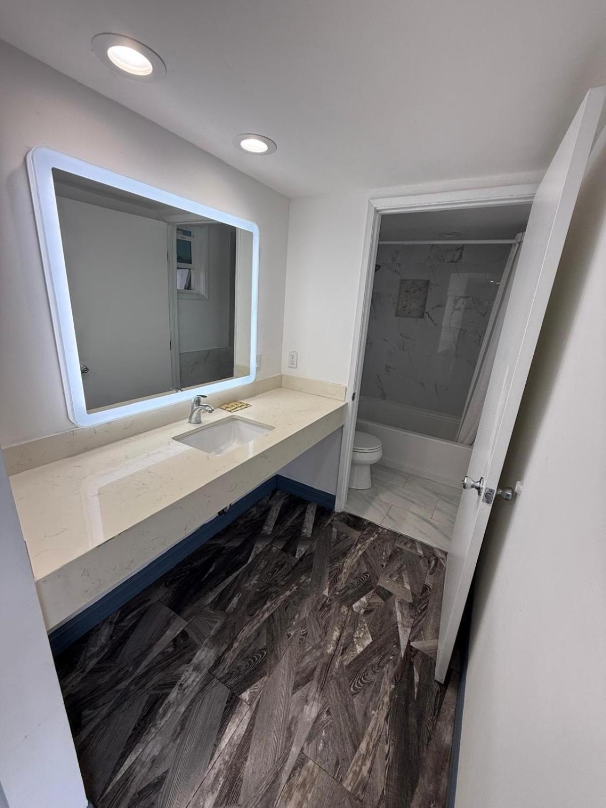 Hotel Travel 3*